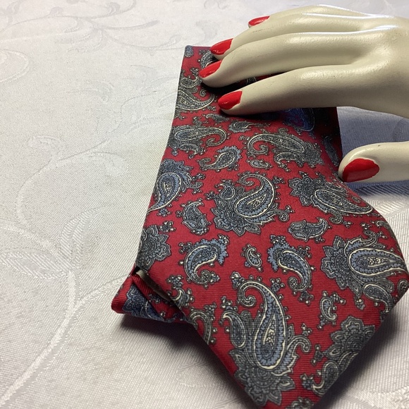 CHRISTIAN DIOR. SILK TIE. Just beautiful PAISLEY VINTAGE - Picture 1 of 4